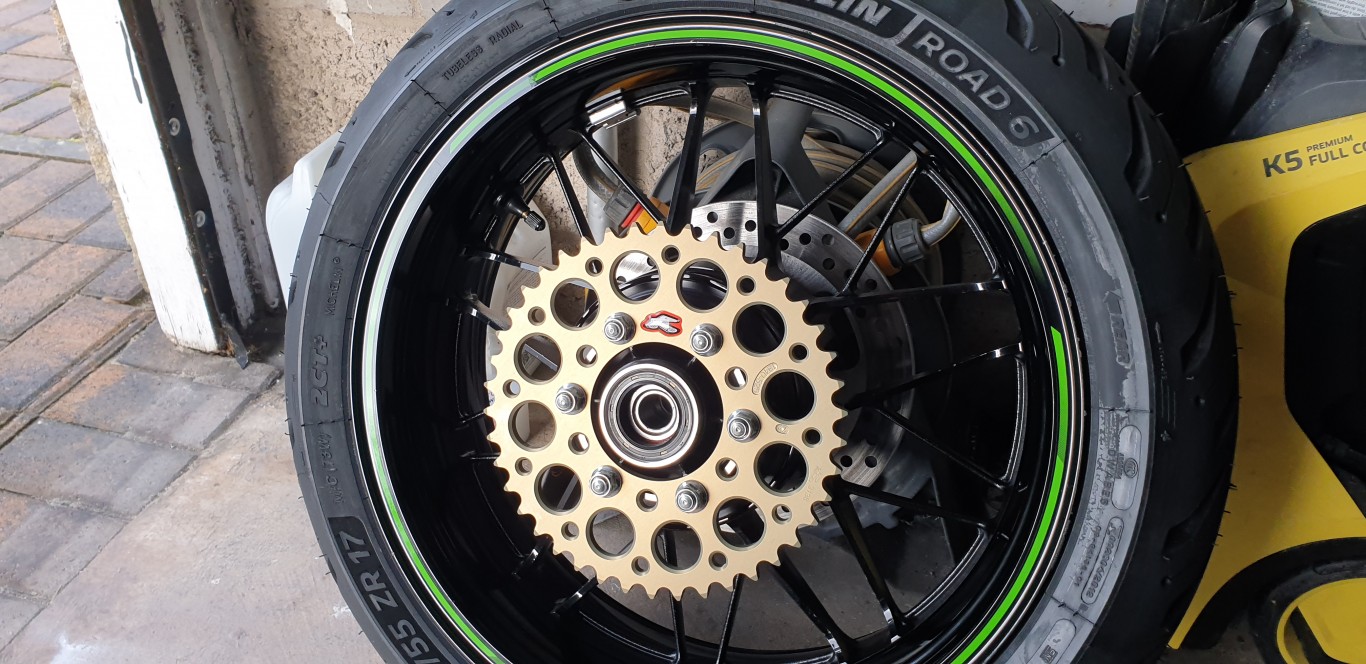 Michelin Road 6s fitted Tyres and Wheels Z900RS