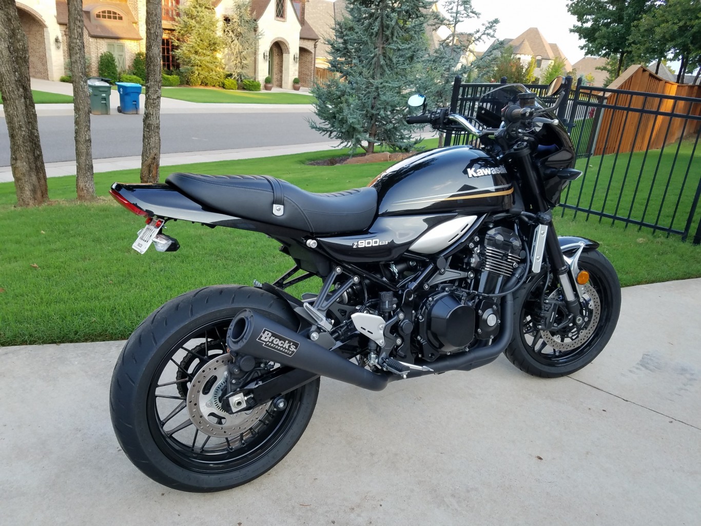 Brocks Exhaust Modifications, Accessories, and Appearance Z900RS