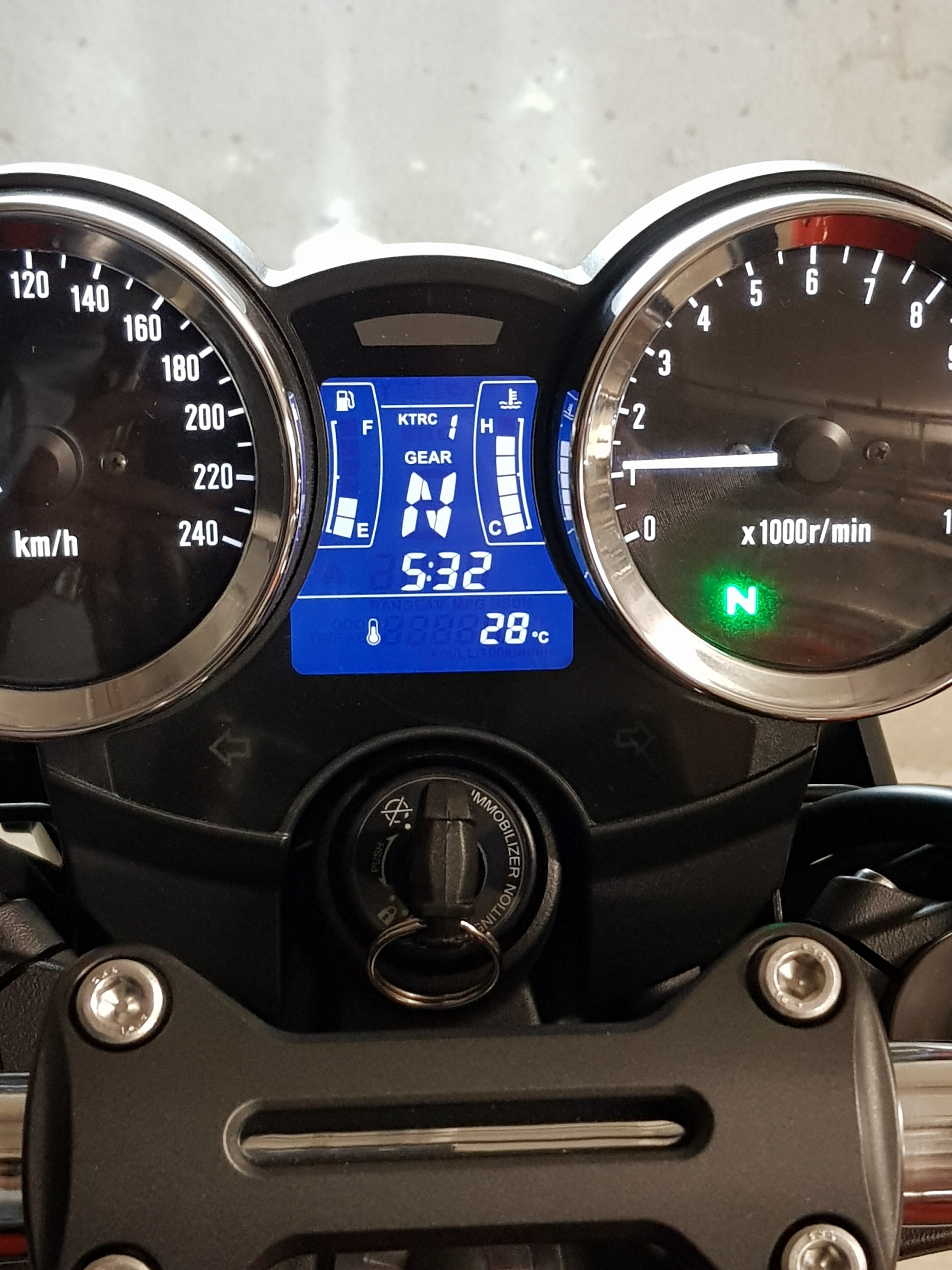 Bike running Hot temperature gage on 5 bar. Z900RS Main Chat